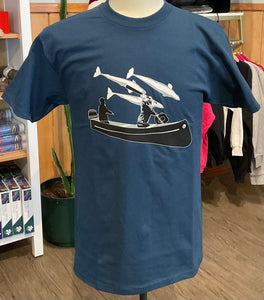 Blue beluga hunt tee