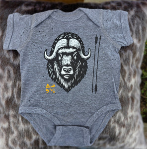 Umimmak grey onesie