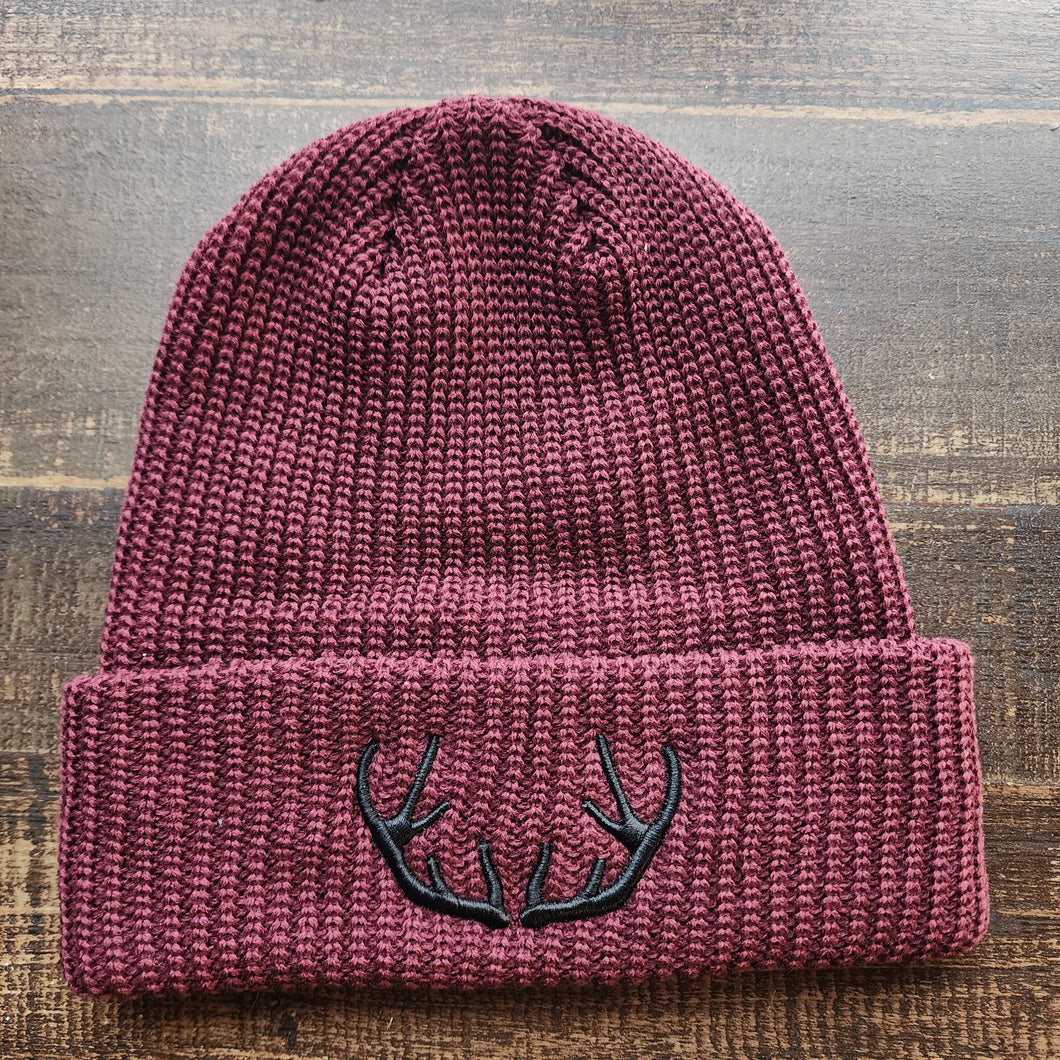 Burgundy Natjuk beanie