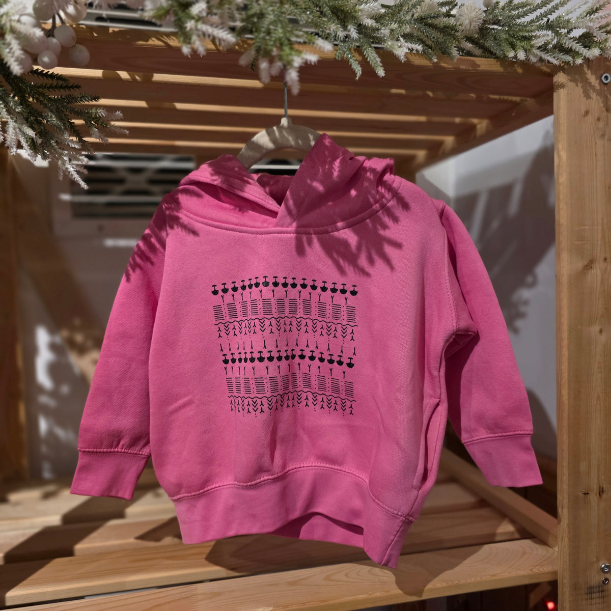 Toddler Tunnit pink hoodie – Inuuvunga Designs