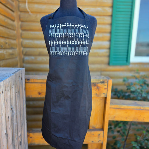 Black Tunniit apron