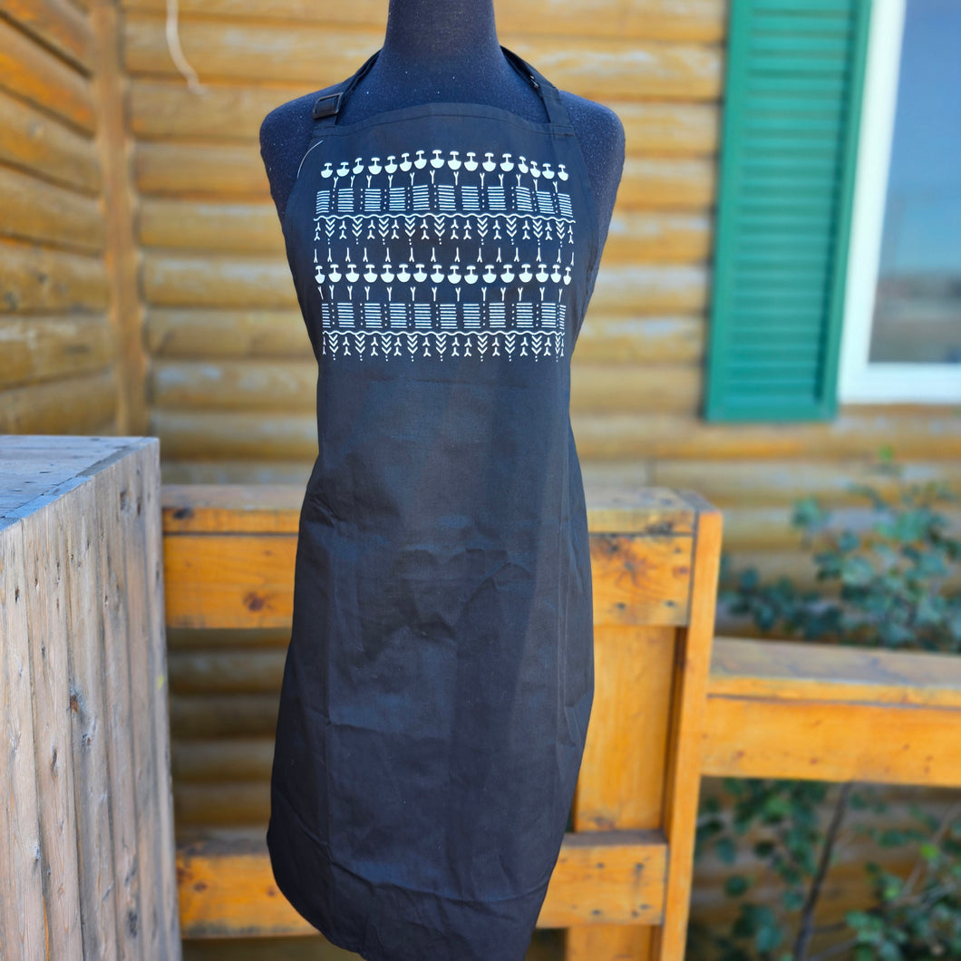 Black Tunniit apron