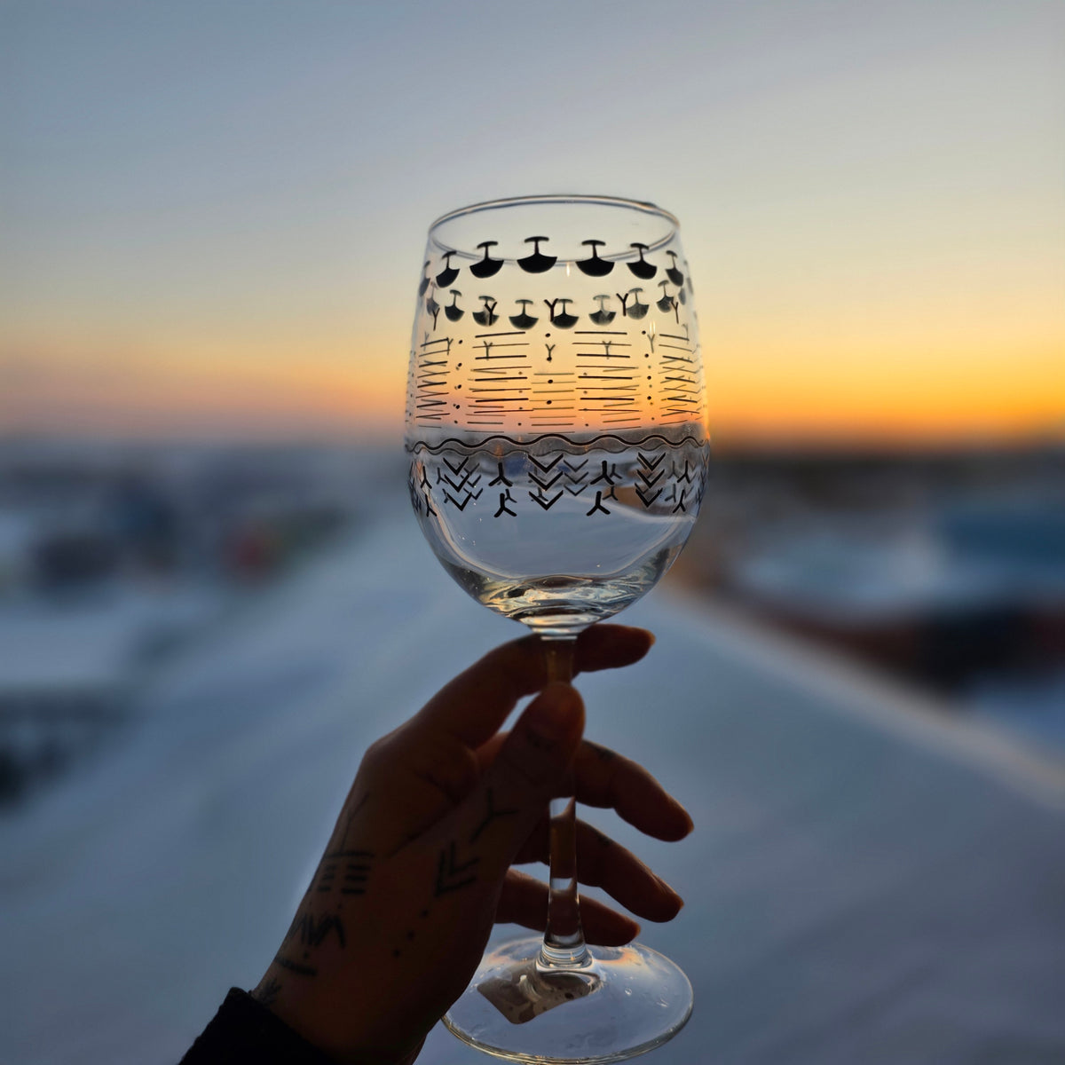 Tunnit wine glass – Inuuvunga Designs