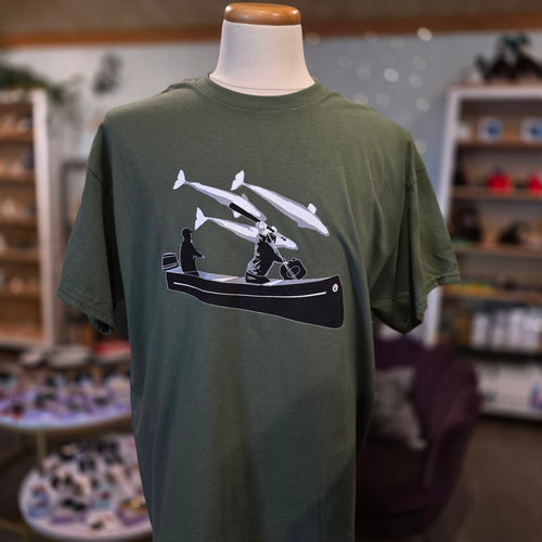 Army green beluga hunt tee